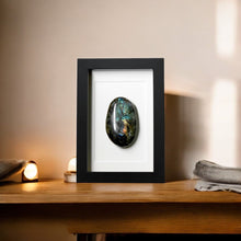 Afbeelding in Gallery-weergave laden, Labradoriet in Lijst - BraShiDa Gallery | Art from Mother Nature