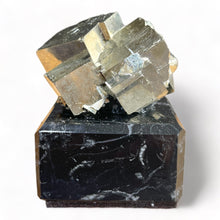 Afbeelding in Gallery-weergave laden, Pyriet Treasures - #1 - BraShiDa Gallery | Art from Mother Nature