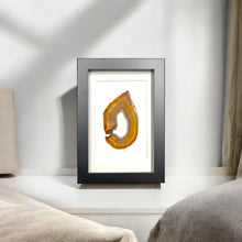 Load image into Gallery viewer, Agaat in lijst #2 - BraShiDa Gallery | Art from Mother Nature
