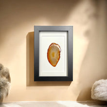 Load image into Gallery viewer, Agaat in lijst #3 - BraShiDa Gallery | Art from Mother Nature
