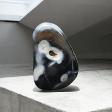 Load image into Gallery viewer, Agaat Orca - BraShiDa Gallery | Art from Mother Nature

