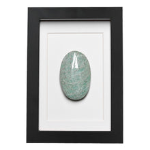 Load image into Gallery viewer, Amazoniet in lijst #1 - BraShiDa Gallery | Art from Mother Nature
