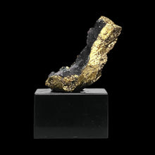 Load image into Gallery viewer, Amethist | Treasures - BraShiDa Gallery | Art from Mother Nature
