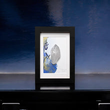 Afbeelding in Gallery-weergave laden, Bergkristal in lijst | Dutch#16 - BraShiDa Gallery | Art from Mother Nature
