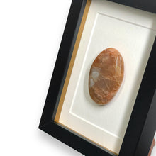 Load image into Gallery viewer, Maansteen in lijst #1 - BraShiDa Gallery | Art from Mother Nature
