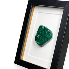 Load image into Gallery viewer, Malachiet in lijst #2 - BraShiDa Gallery | Art from Mother Nature
