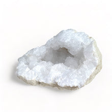 Afbeelding in Gallery-weergave laden, Bergkristal geode - BraShiDa | Stone Gallery

