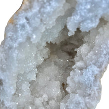 Load image into Gallery viewer, Bergkristal geode set XL - BraShiDa | Stone Gallery
